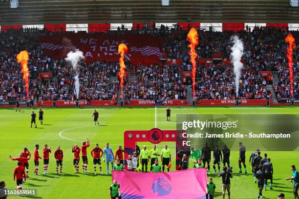 General View ahead of kick off the Premier League match between Southampton FC and Liverpool FC at St Mary's Stadium on August 17, 2019 in...