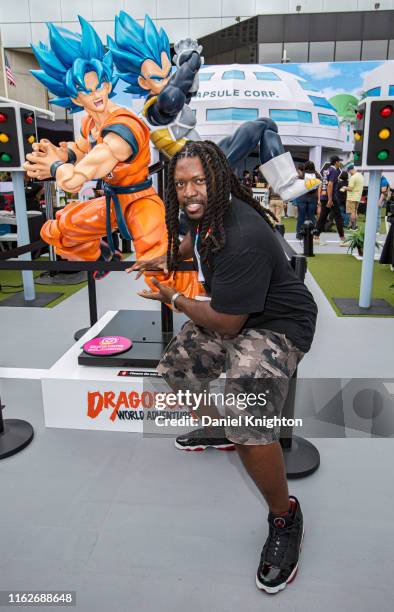 Atlanta Falcons guard Adam Gettis poses prior to joining a Guinness World Record attempt with Dragon Ball Z fans at San Diego Marriott Marquis &...