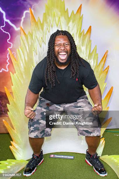 Atlanta Falcons guard Adam Gettis poses prior to joining a Guinness World Record attempt with Dragon Ball Z fans at San Diego Marriott Marquis &...