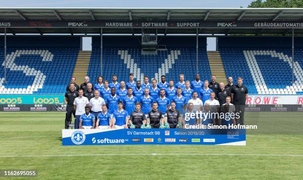 Back row Matthias Neumann, Michael Richter, Julian von Haacke, Victor Palsson, Mathias Honsak, Fabian Schnellhardt, Mandela Egbo, Immanuel Hoehn,...