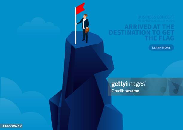 ilustraciones, imágenes clip art, dibujos animados e iconos de stock de el hombre de negocios subió a la cima y consiguió la bandera - montañismo