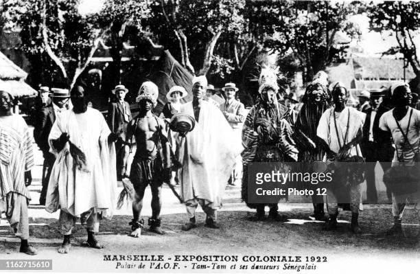 Marseille. Colonial exposition. A.O.F. Palace : Tam-tam and the Senegalese dancers. Postcard 1922 France.