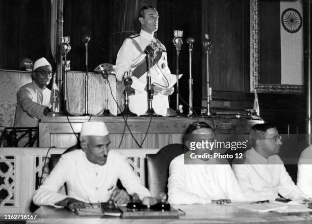 Jawaharlal Nehru and Lord Mountbatten Declare Indian Independence in Constituent Assembly, Delhi 15 August 1947.