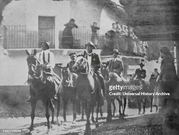 King Alfonso XIII of Spain visiting Las Hurdes mountains .
