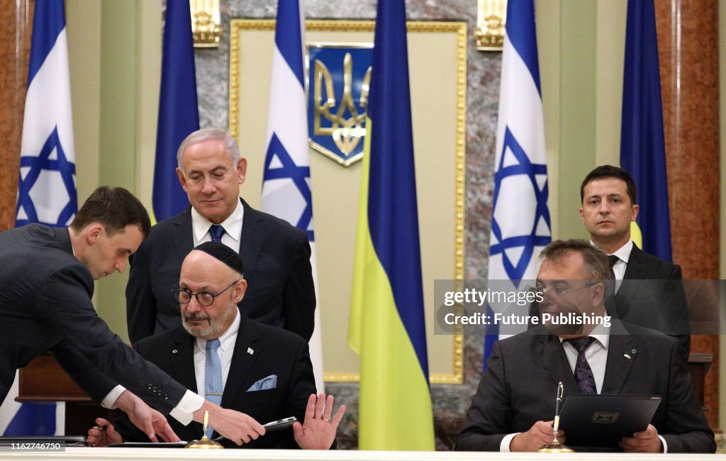 Ukrainian President, Israeli PM meet in Kyiv
