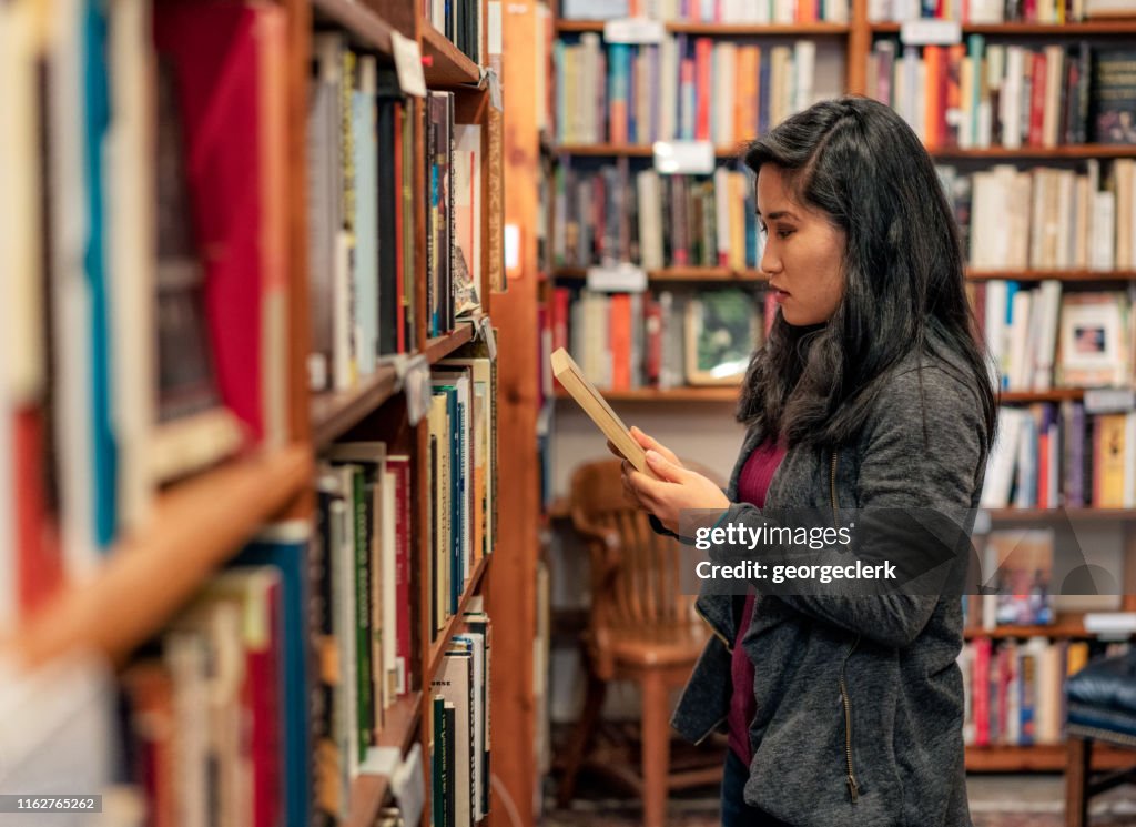 Browsing choices in a bookstore