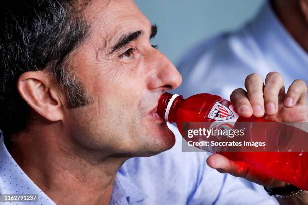 Coach Ernesto Valverde of FC Barcelona during the La Liga Santander match between Athletic de Bilbao v FC Barcelona at the Estadio San Mames on...