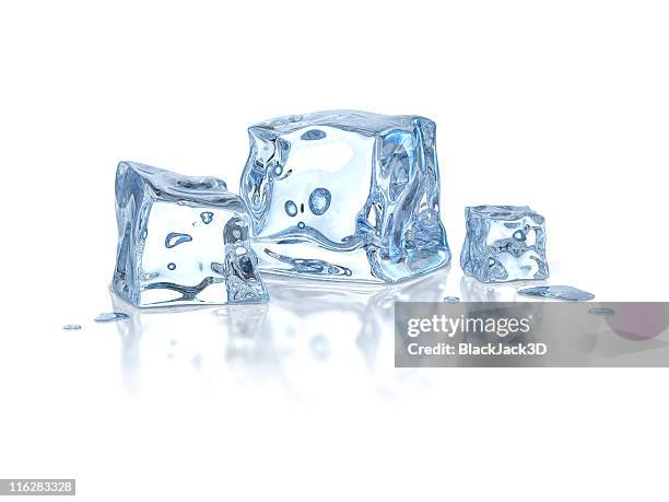 eiswürfel isoliert auf weiß - eiswürfel stock-fotos und bilder