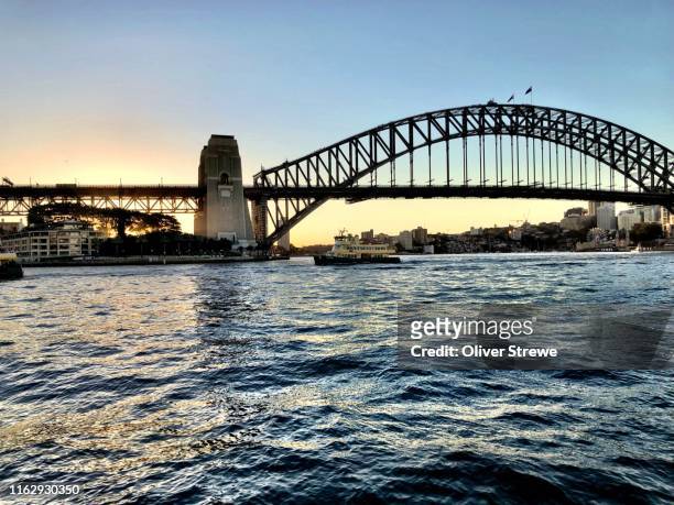 sydney harbour bridge - シドニー・オペラハウス ストックフォトと画像