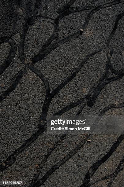 Footpath Bitumen Cracked Heal Photos and Premium High Res Pictures - Getty Images