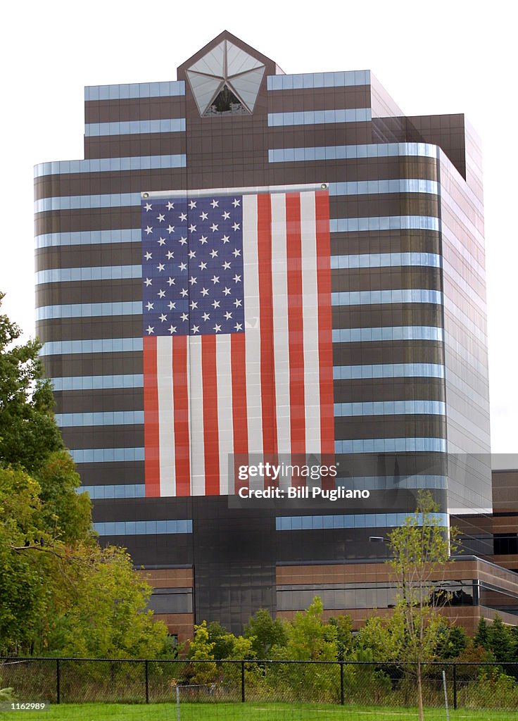 Giant U.S. Flag on DaimlerChrysler Building