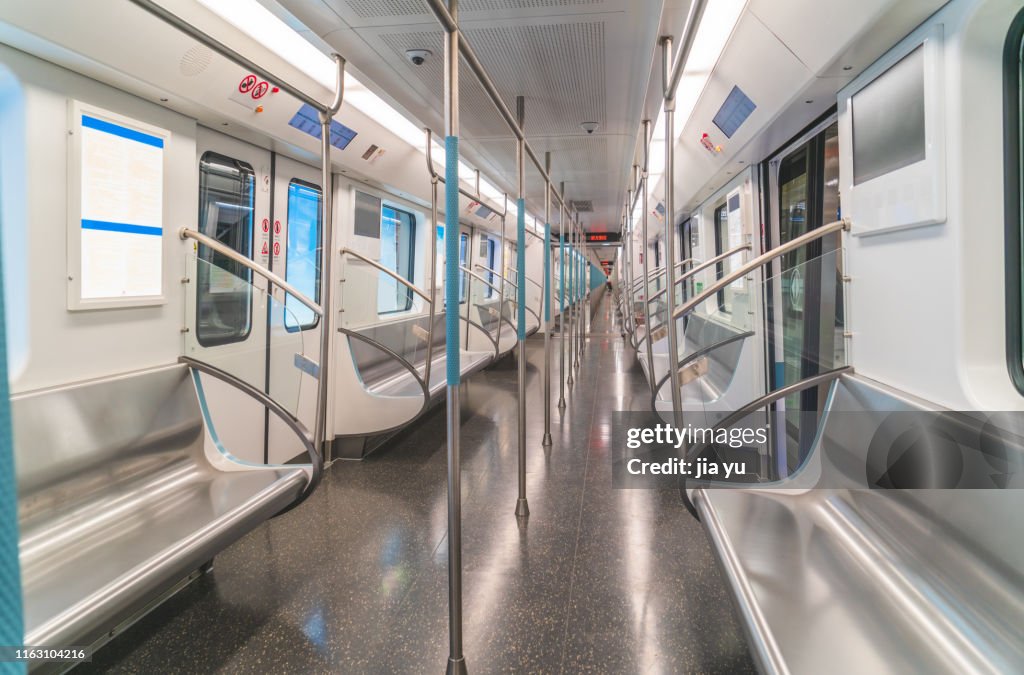 Wuhan, Metro Line 2, inside the empty carriage.