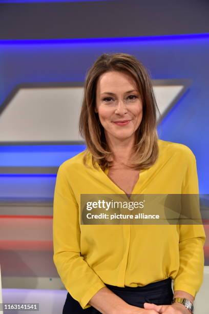 August 2019, North Rhine-Westphalia, Cologne: The presenter Anja Reschke is a guest on the ARD talk show " Maischberger . The week " Photo: Horst...