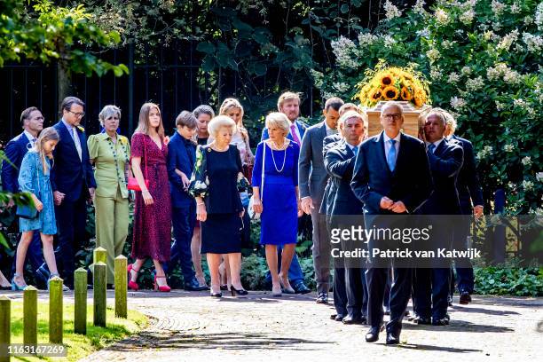 Bernardo Guillermo, Juliana Guillermo, Nicolas Guillermo, Princess Beatrix of The Netherlands, Princess Irene of The Netherlands, Princess Margriet...