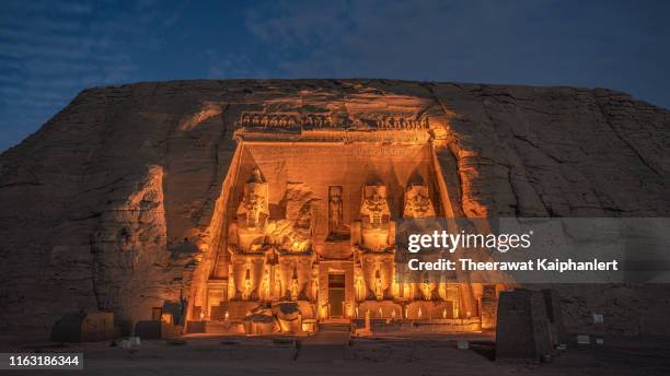 abu simble sound and light show at night, aswan, egypt - abu simbel - fotografias e filmes do acervo