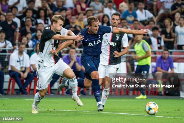 Tottenham Hotspur's Harry Kane control the ball during the International Champions Cup match between Juventus and Tottenham Hotspur at the Singapore...