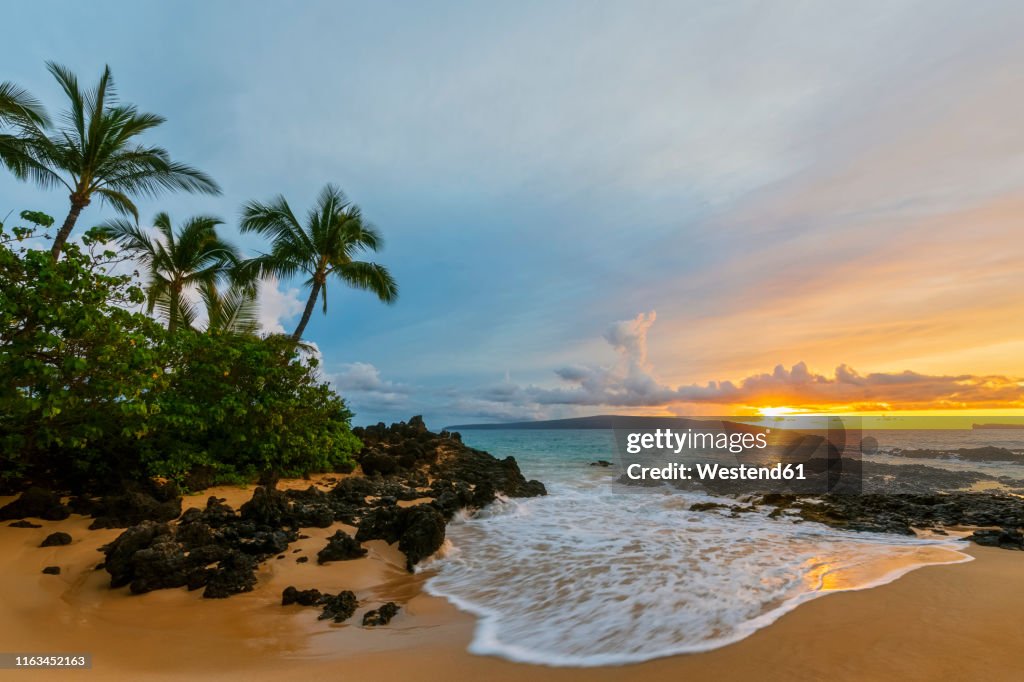 Secret Beach at sunset, Maui, Hawaii, USA