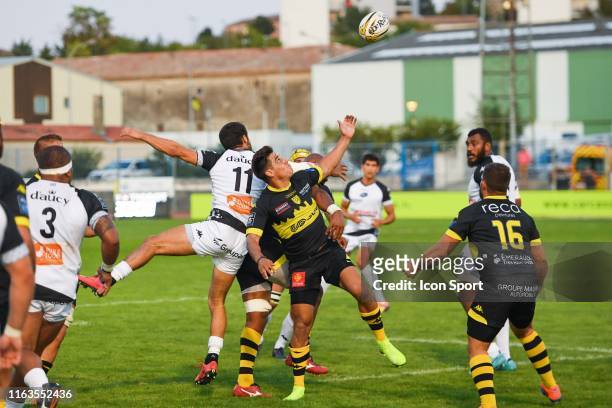 Gwenael Duplenne of Vannes and Benoit Jasmin of Carcassonne during the Pro D2 match between Union sportive carcassonnaise XV and Rugby club Vanne on...