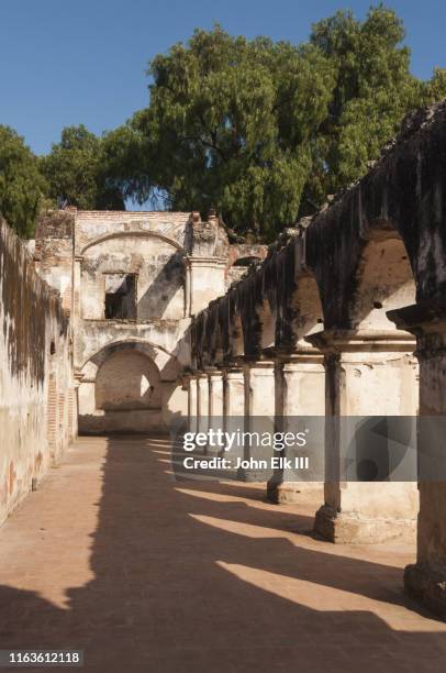 santa clara church and convent ruins - ruina antigua stock pictures, royalty-free photos & images