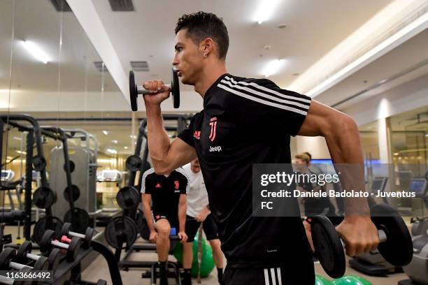 Ronaldo Train Gymnasium Fc Photos and Premium High Res Pictures - Getty Images
