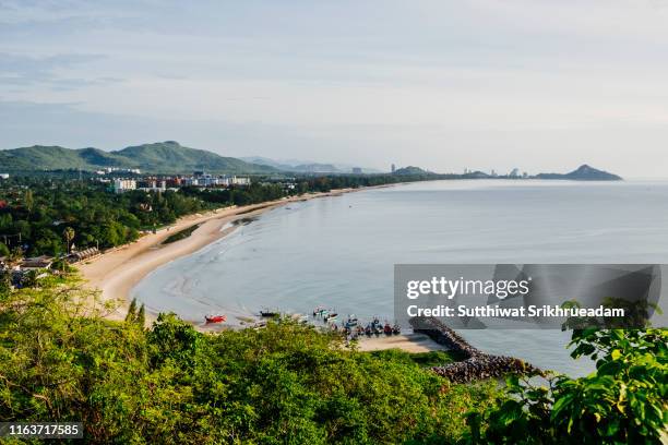 khao tao beach hua hin prachuap khiri khan,thailand - hua hin imagens e fotografias de stock