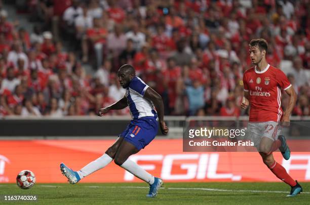 Moussa Marega of FC Porto scores a goal during the Liga NOS match between SL Benfica and FC Porto at Estadio da Luz on August 24, 2019 in Lisbon,...