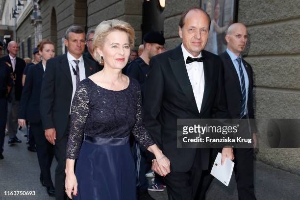 Dr. Ursula von der Leyen and Heiko von der Leyen arrive for the opera "Simon Boccanegra" during the Salzburg Festival on August 24, 2019 in Salzburg,...