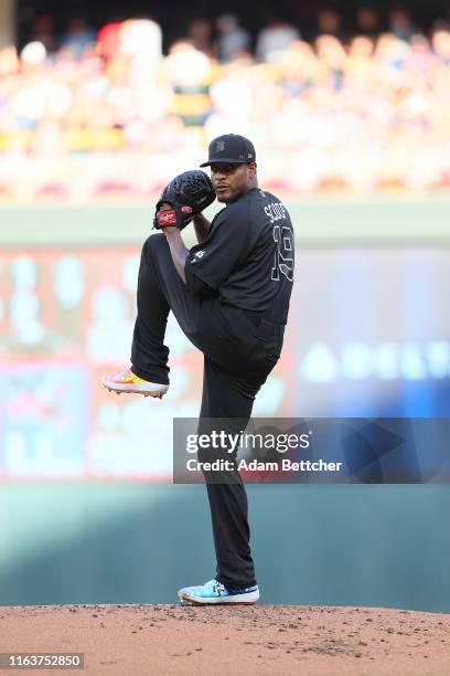 Edwin Jackson of the Detroit Tigers pitches in the first inning against the Minnesota Twins at Target Field on August 24, 2019 in Minneapolis,...