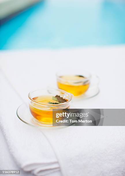 tea in cups at poolside - premium tea bildbanksfoton och bilder