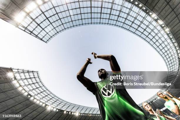 Josuha Guilavogui of VfL Wolfsburg celebrates after the Bundesliga match between Hertha BSC and VfL Wolfsburg at Olympiastadion on August 25, 2019 in...