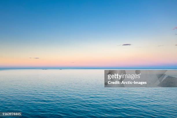 breidarmerkurfjara beach, jokulsarlon, iceland - sunset foto e immagini stock
