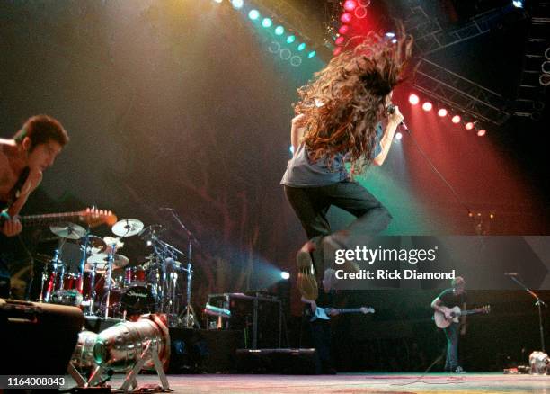 Alanis Morissette performs at The Omni Coliseum in Atlanta Georgia, September 14,1996
