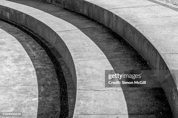 curved concrete steps - black and white stairs stock pictures, royalty-free photos & images
