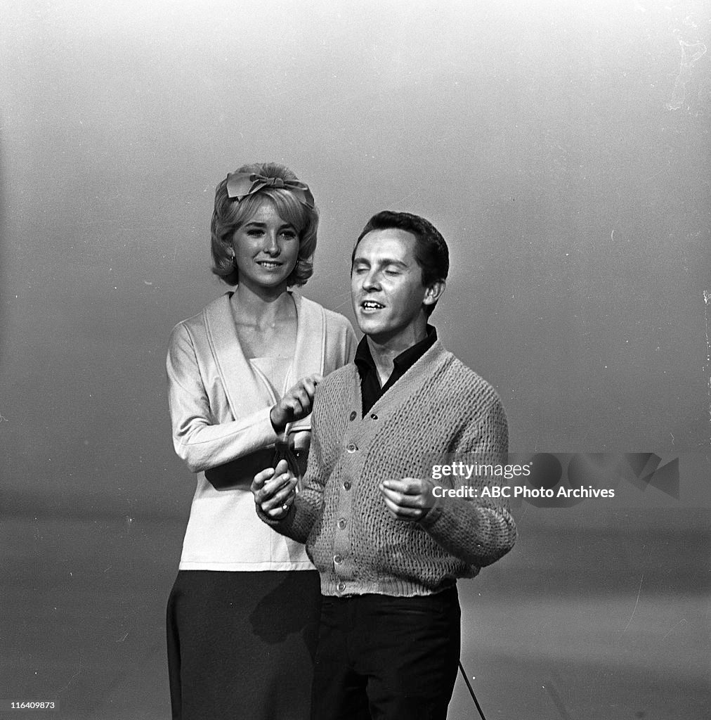 Garr Teri Garr Dancing