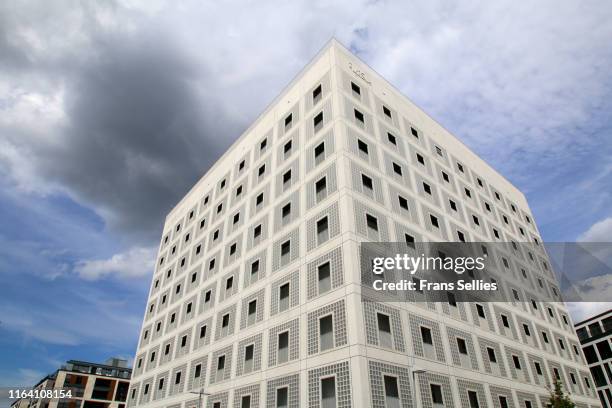 stuttgart city public library (stadtbibliothek), germany - stuttgart library stock pictures, royalty-free photos & images