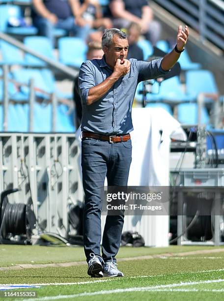 Head coach Robin Dutt of VfL Bochum gestures during the Second Bundesliga match between VfL Bochum 1848 and SV Wehen Wiesbaden at Vonovia Ruhrstadion...