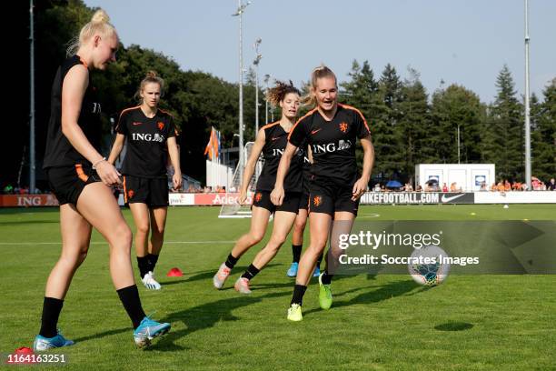 Danique Kerkdijk of Holland Women, Vivianne Miedema of Holland Women, Dominique Bloodworth of Holland Women, Desiree van Lunteren of Holland Women...