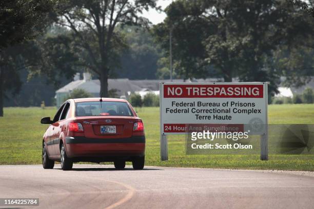 Car enters the grounds of the Federal Correctional Complex Terre Haute on July 25, 2019 in Terre Haute, Indiana. Today U.S. Attorney William Barr...