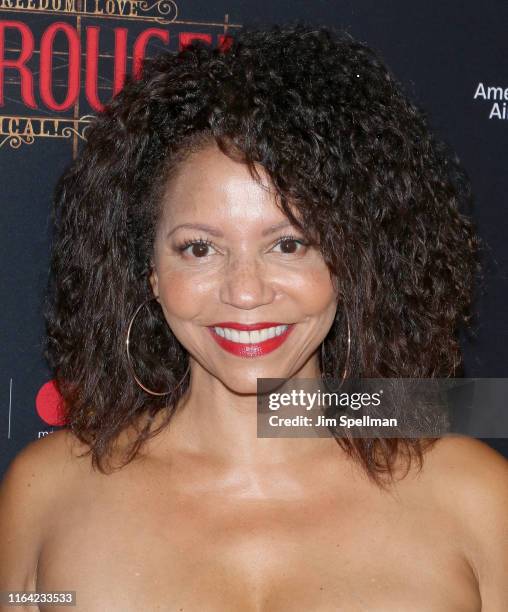 Reuben Singer 102 Gloria Reuben Singer Stock Photos, High-Res Pictures, and Images ...