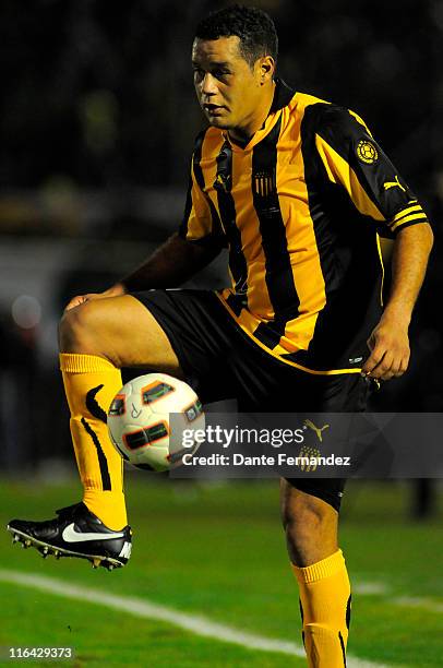 Dario Rodriguez of Penarl during their match as part of the Copa Santanders Libertadores 2011,at the Centenary Stadium on June 15,2011 in...