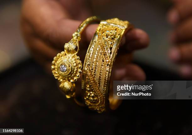 333,991 Gold Jewellery Photos and Premium High Res Pictures - Getty Images