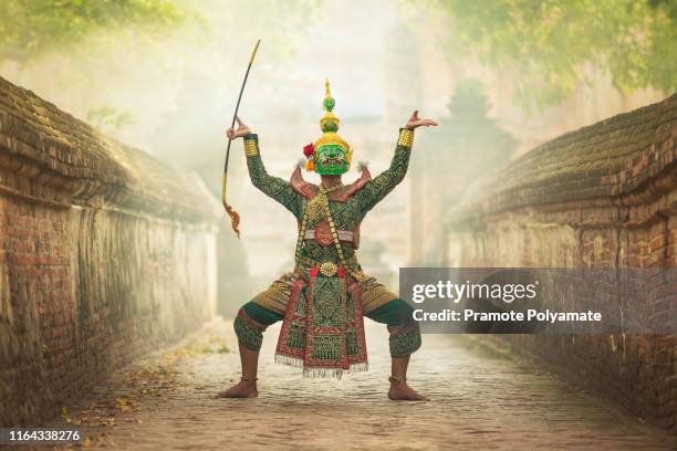 [khon tos-sa-kan ramayana] khon,art culture thailand dancing in masked khon hanuman in literature ramayana,thailand. - monkey god stock pictures, royalty-free photos & images