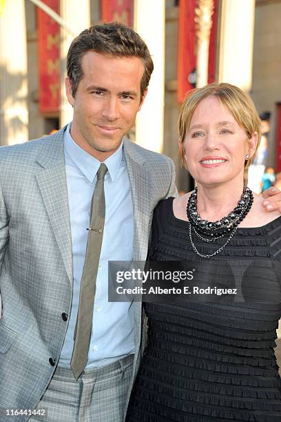 Actor Ryan Reynolds and Tammy Reynolds arrive at the premiere of Warner Bros. Pictures' "Green Lantern" held at Grauman's Chinese Theatre on June 15,...