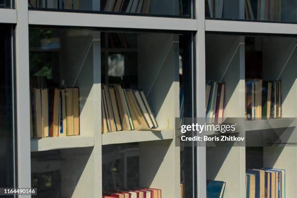 books - book shop exterior stock pictures, royalty-free photos & images