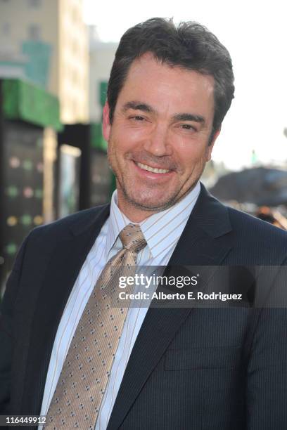 Actor Jon Tenney arrives at the premiere of Warner Bros. Pictures' "Green Lantern" held at Grauman's Chinese Theatre on June 15, 2011 in Hollywood,...