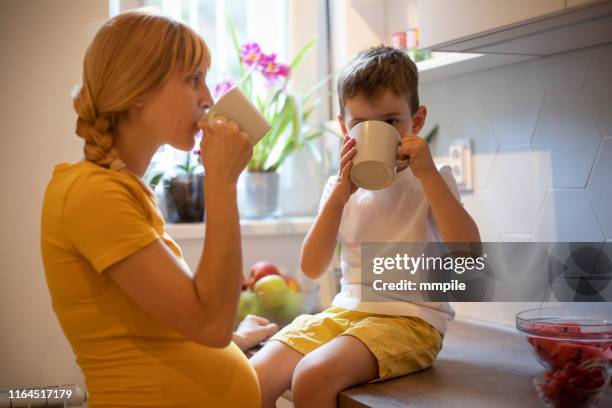 Mommy Belly Raspberry 48 Raspberry Tummy Stock Photos, High-Res Pictures, and Images - Getty ...