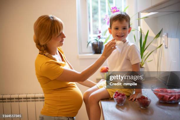Mommy Belly Raspberry 49 Raspberry Tummy Stock Photos, High-Res Pictures, and Images - Getty ...