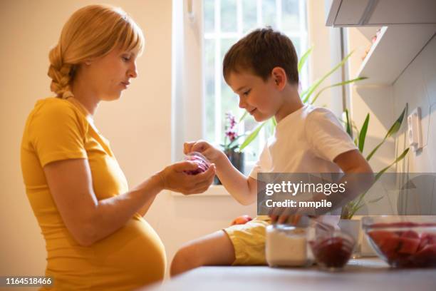 Mommy Belly Raspberry 49 Raspberry Tummy Stock Photos, High-Res Pictures, and Images - Getty ...