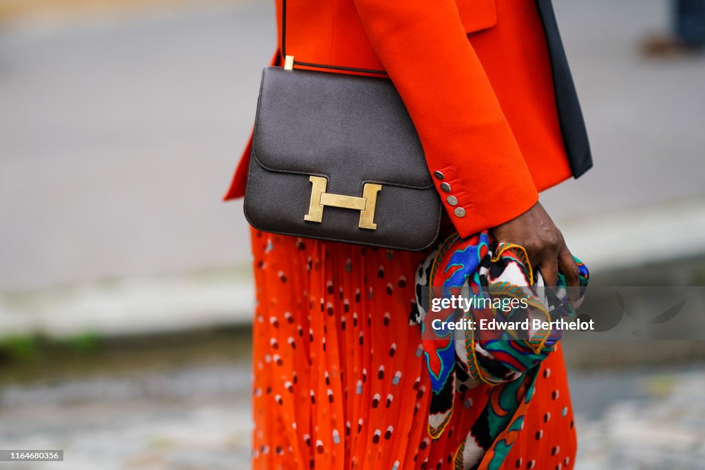Street Style : Paris Fashion Week - Menswear Spring/Summer 2020 : Day Five