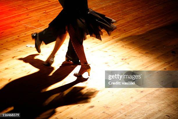 tangoing couple - argentina tango stock pictures, royalty-free photos & images